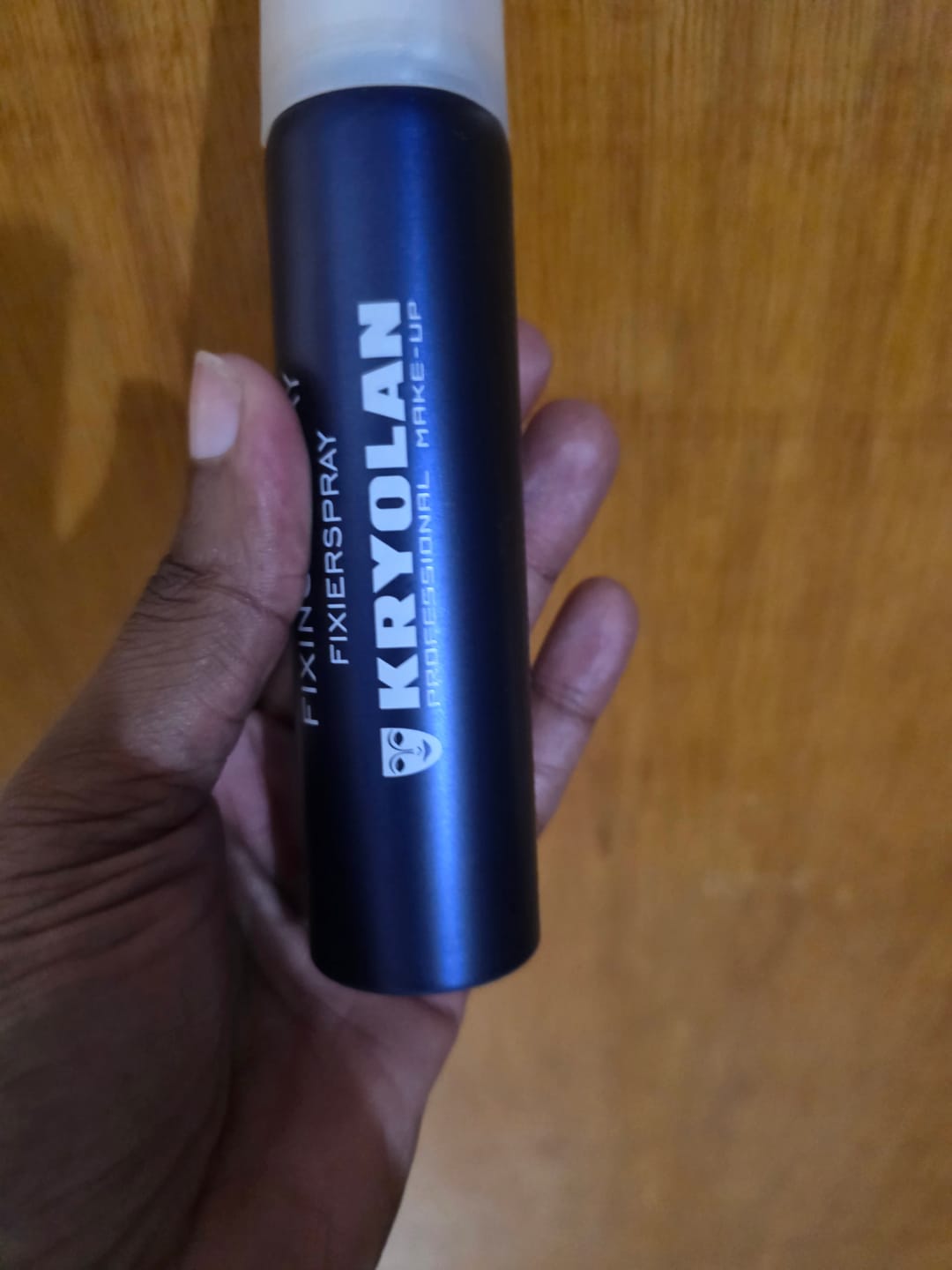 Customer photo review of Kryolan Fixing Spray
