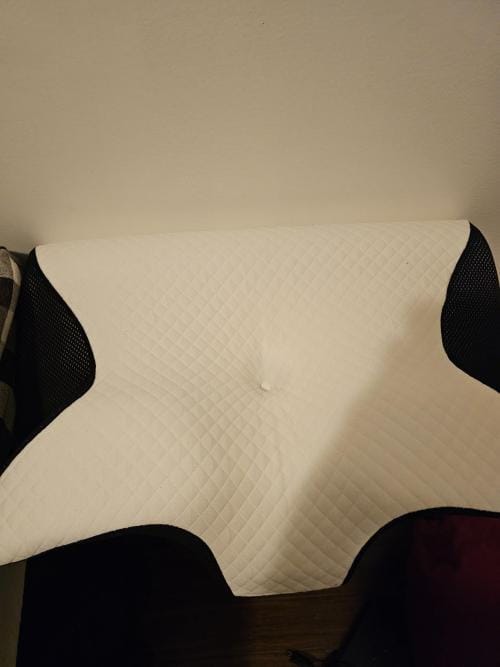 Customer photo review of EasySleep Ergonomic Pillow