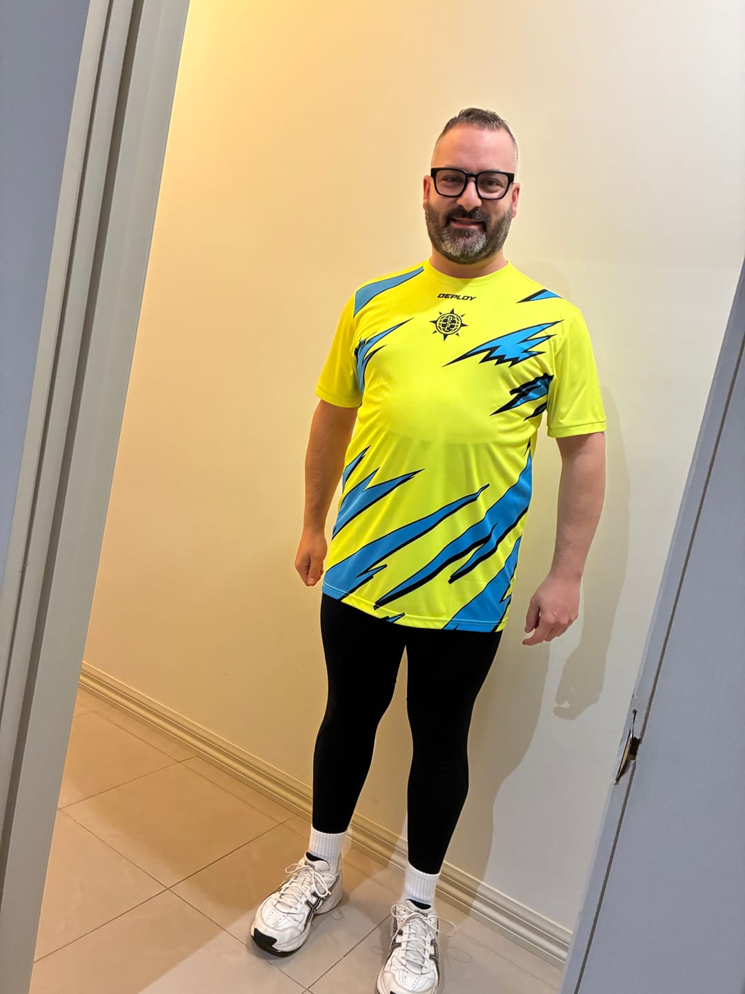 Customer photo review of Flight Jersey Lightning - Neon Yellow