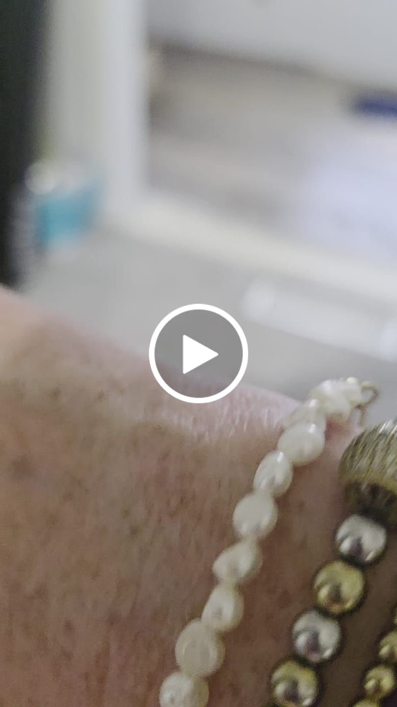 Customer video review of Rhoni® 14K Gold Paper Clip Pearl Bracelet (Bundle)