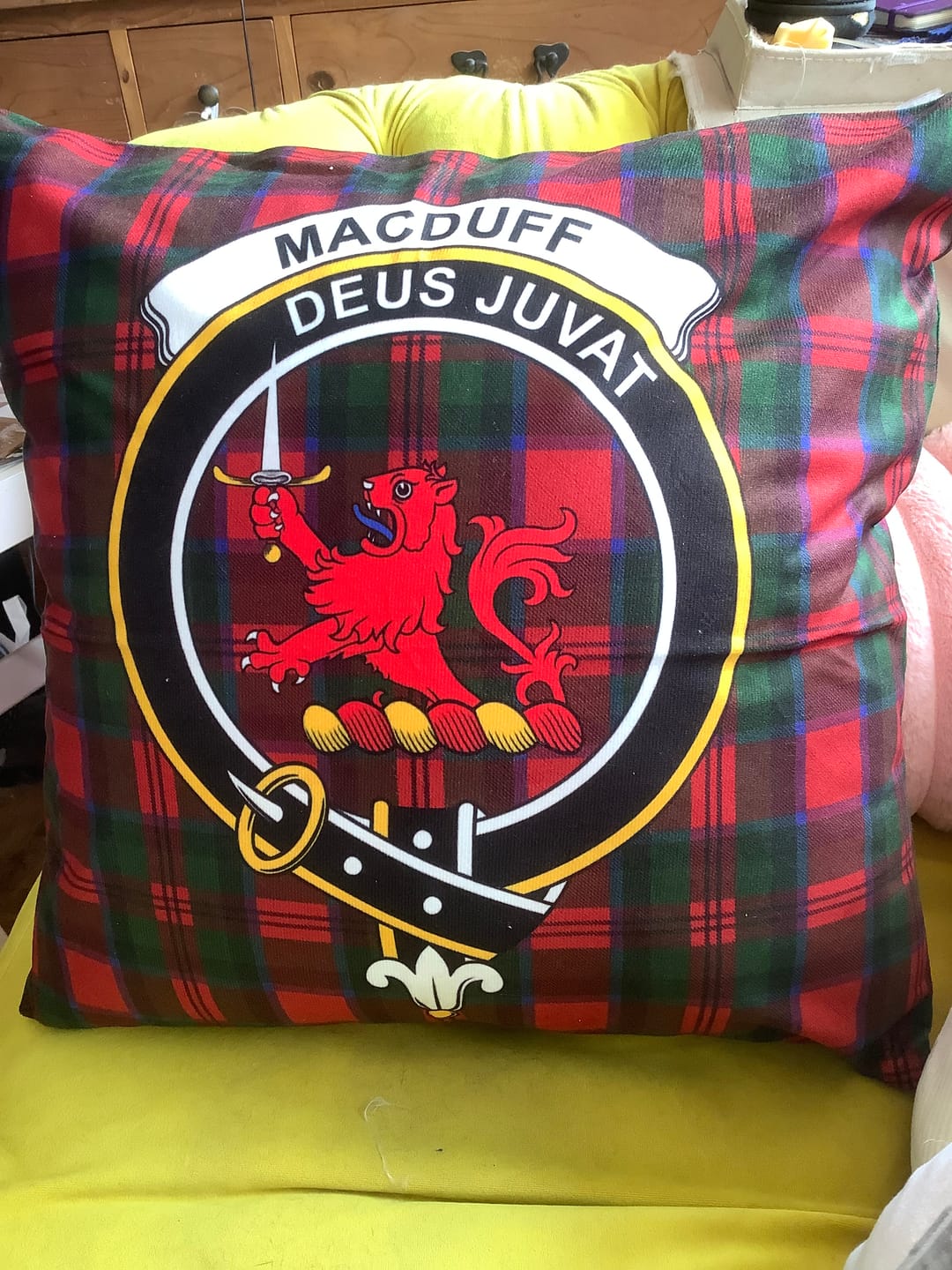 Customer photo review of MacDuff (McDuff) Tartan Pillow Cover with Family Crest