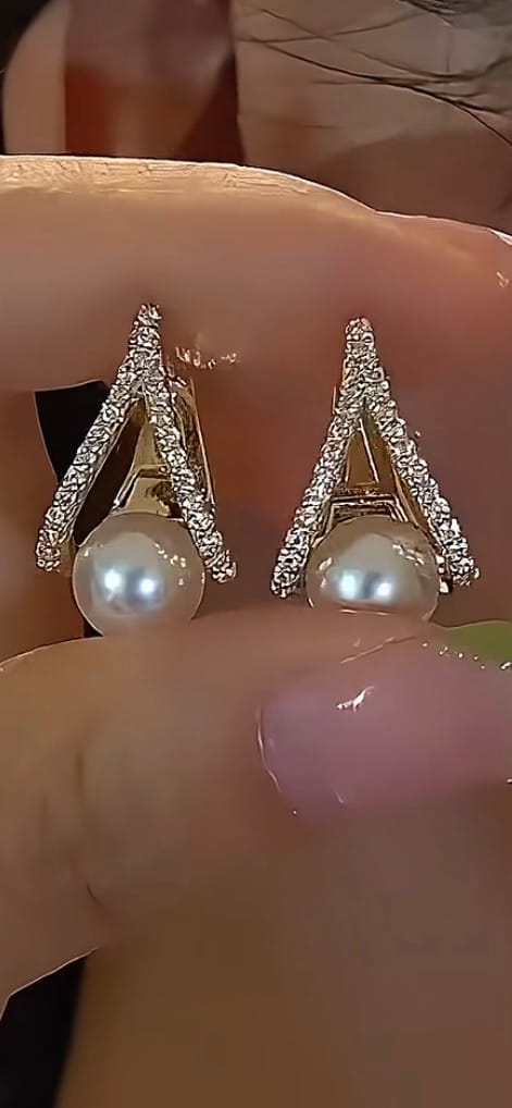 Customer photo review of Alma Earrings