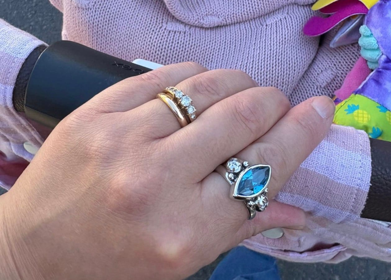 Customer photo review of Anillo Jacinta / piedra a elección