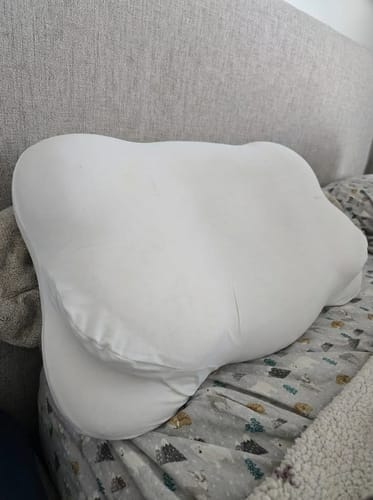 Customer photo review of Cloudii Comfort Align Pillow