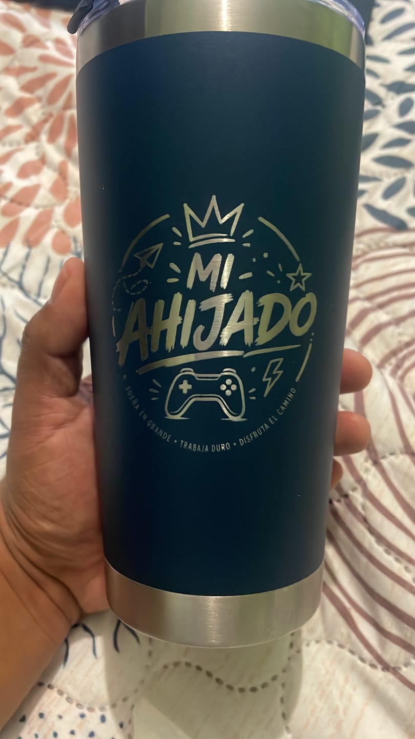 Customer photo review of Termo 20 oz - Personalizar