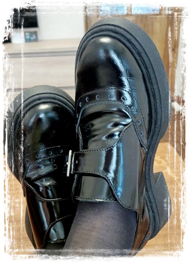 Customer photo review of "Timeless Oxfords in Patent"