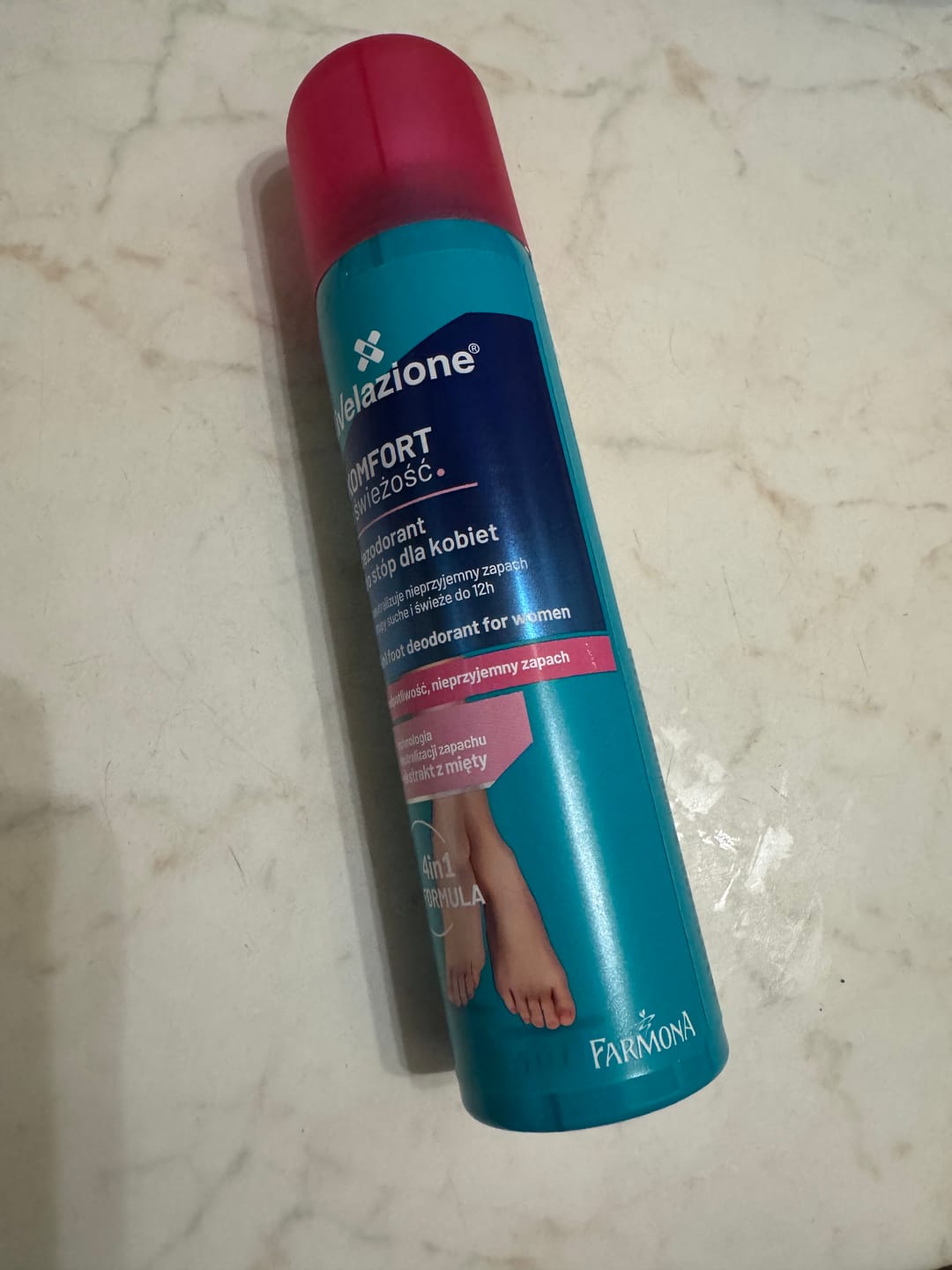 Customer photo review of 4 в 1 Флорален дезодорант - спрей против гъбички и потене на краката Farmona Nivelazione