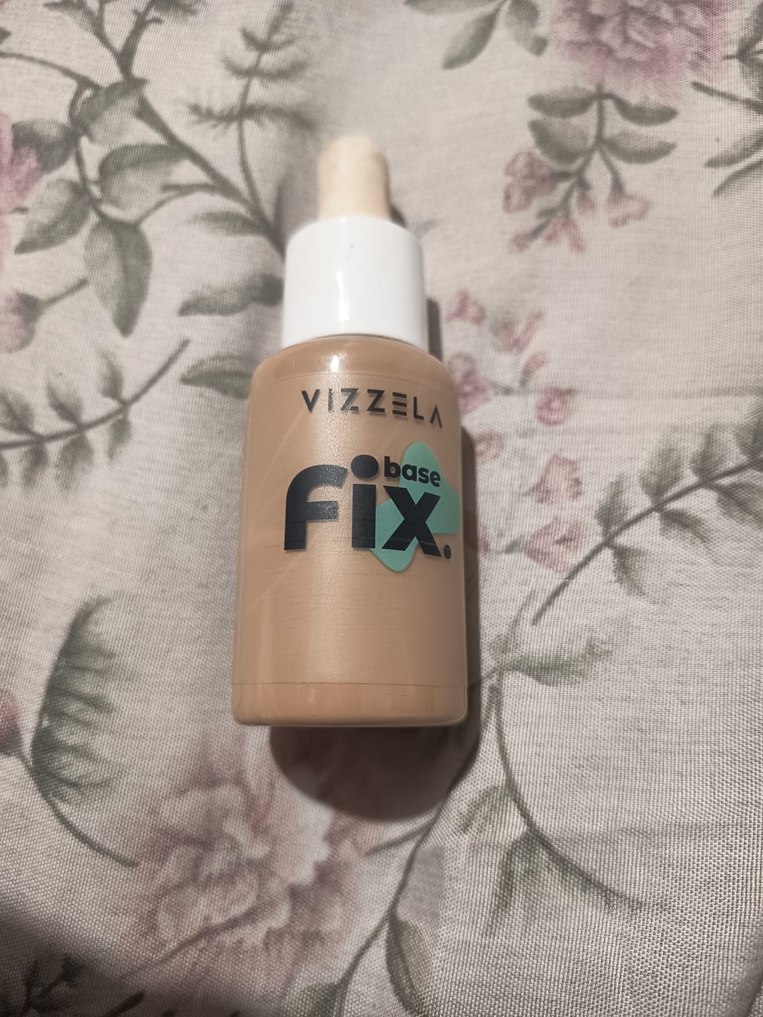 Customer photo review of Base Líquida FIX - Vizzela