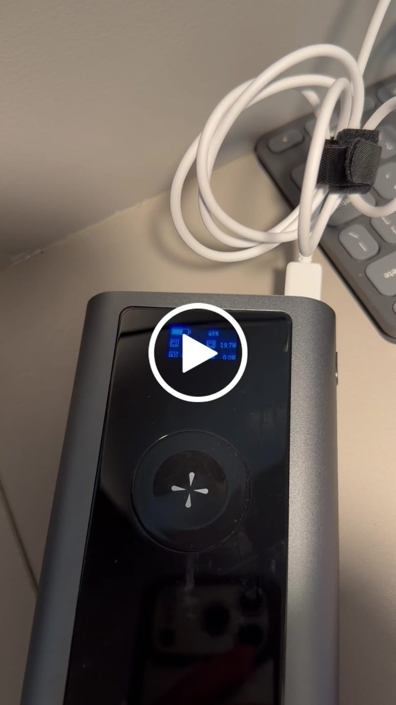 Customer video review of BOLD 1 - Charge Every Device at Once, No Outlets Needed