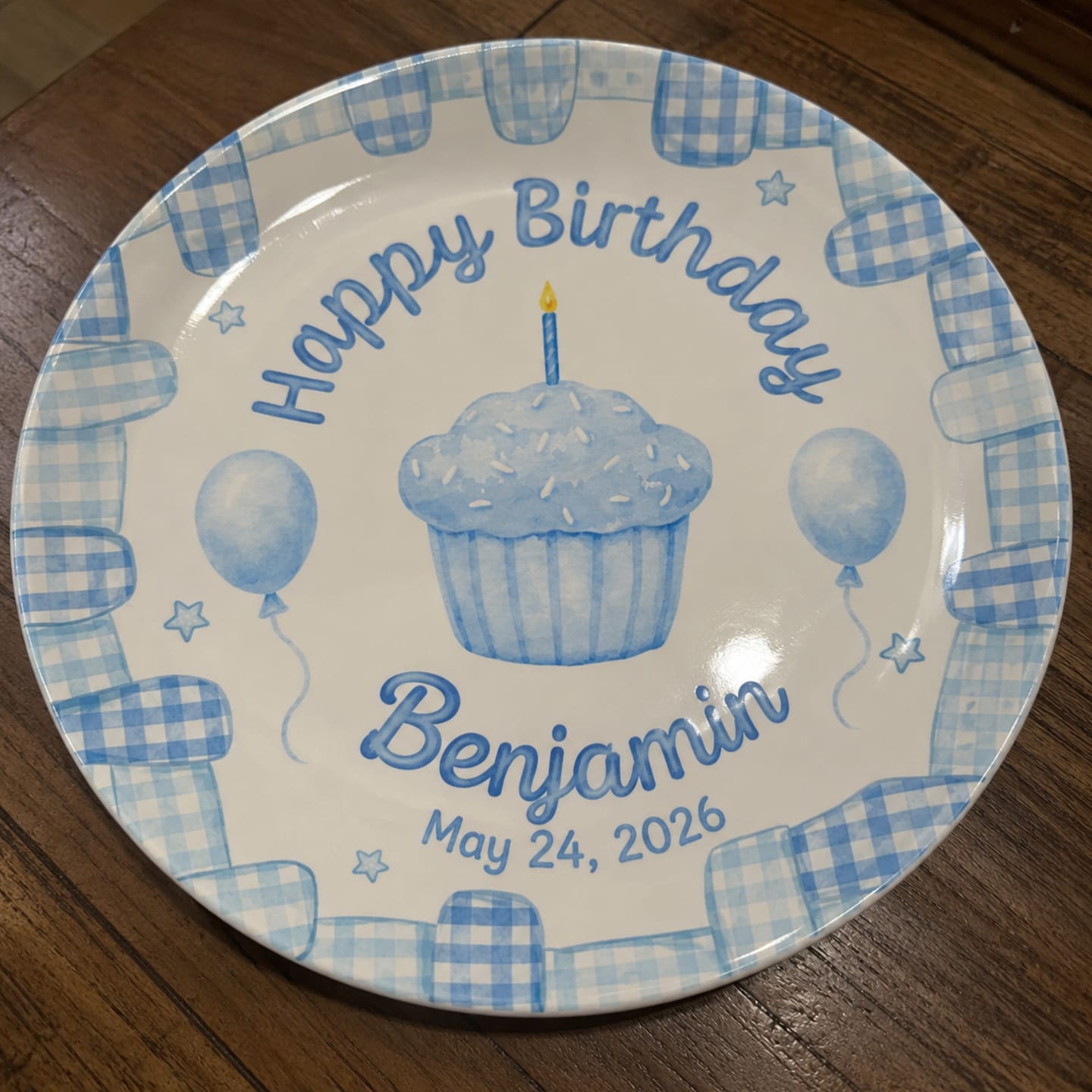Customer photo review of Blue Cupcake with Balloons and Checkered Border Personalized Birthday Plate P1134GK0