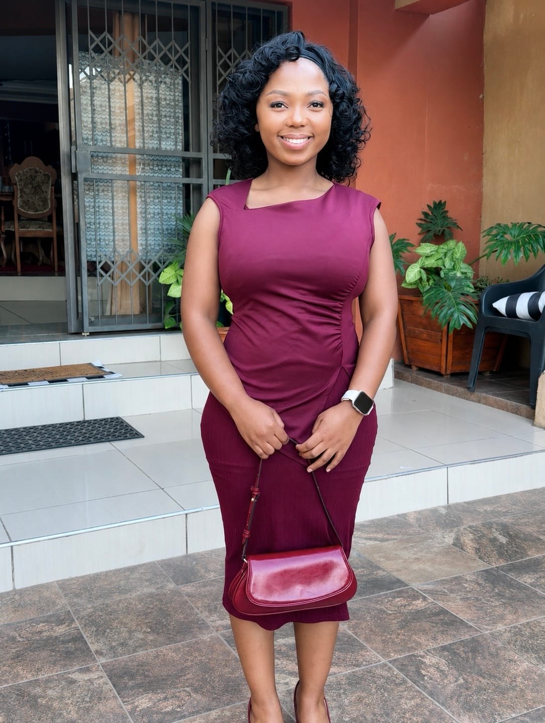 Customer photo review of 14" Vogue Headband Wig
