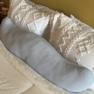 Customer photo review of Snuggi™ Body Align Pillow - Test