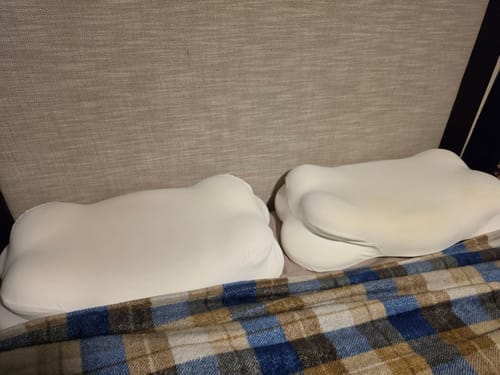 Customer photo review of Cloudii Comfort Align Pillow