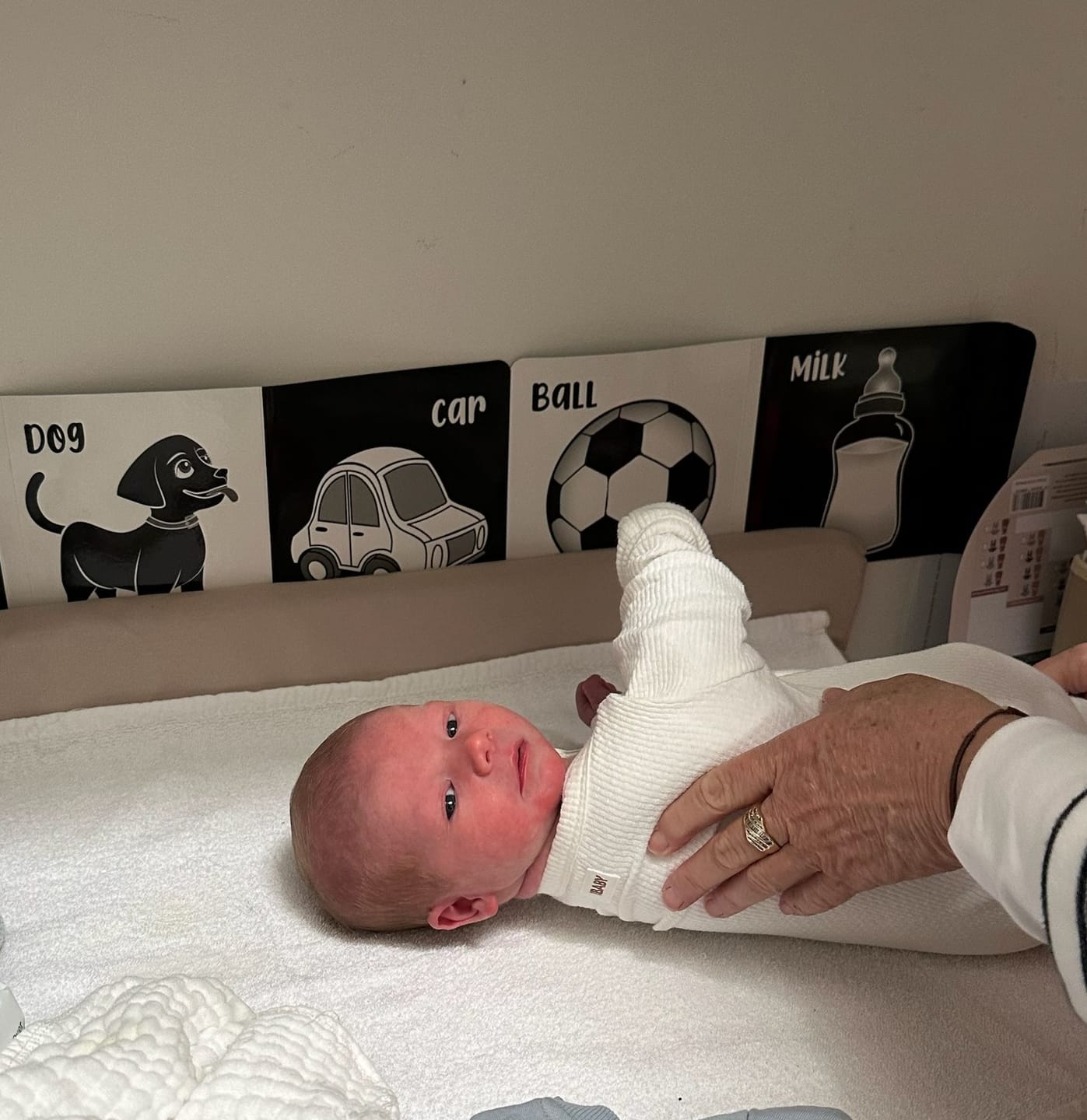Customer photo review of Little Wonder High Contrast Baby Gift Set