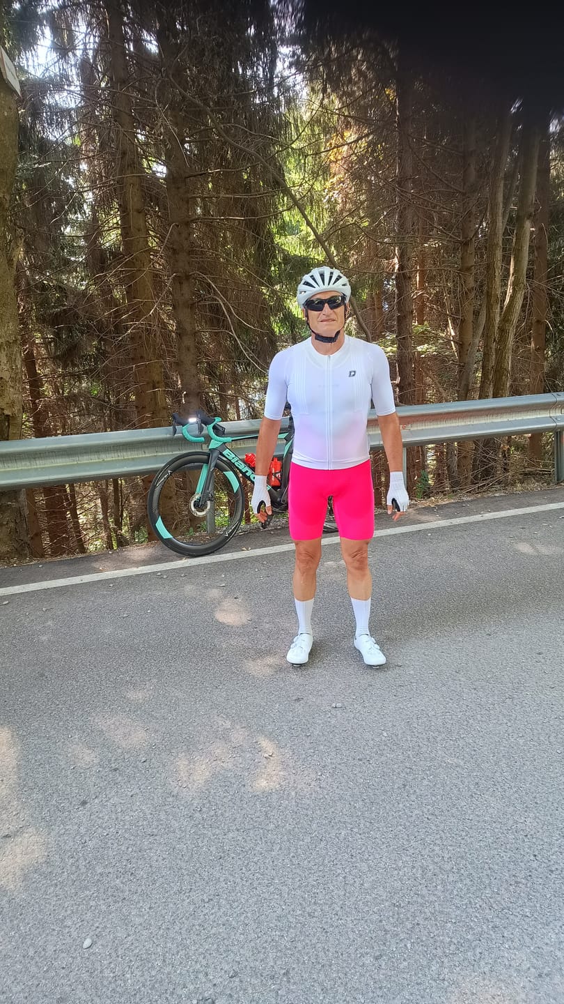 Customer photo review of LIFTTINT 4.X BIB SHORTS - MAGENTA