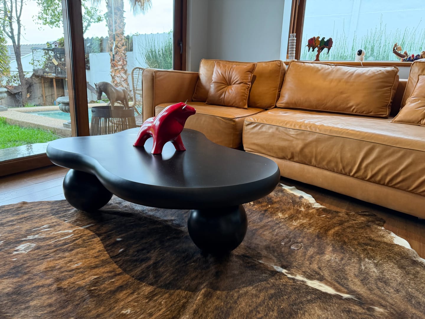 Customer photo review of Mesa de Centro Irregular Negro Sphere