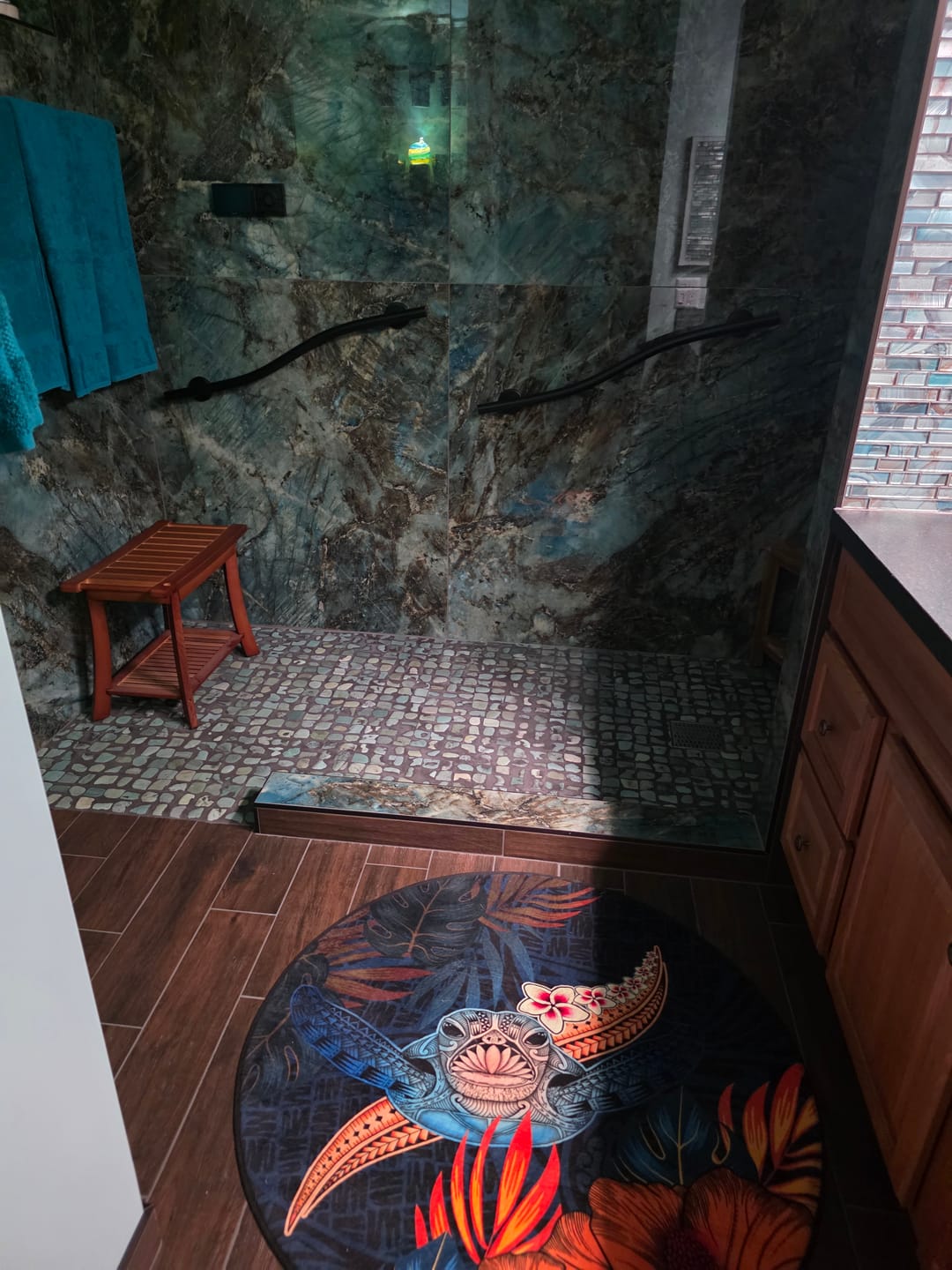 Customer photo review of Hawaii Round Rug Turtle Design With Hibiscus Tropical Style
