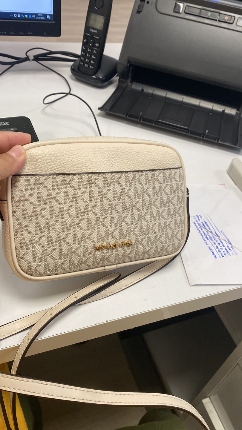 Customer photo review of Michael Kors Women's Jet Set Small Signature Logo Camera Crossbody Bag Light Cream Multi/Gold