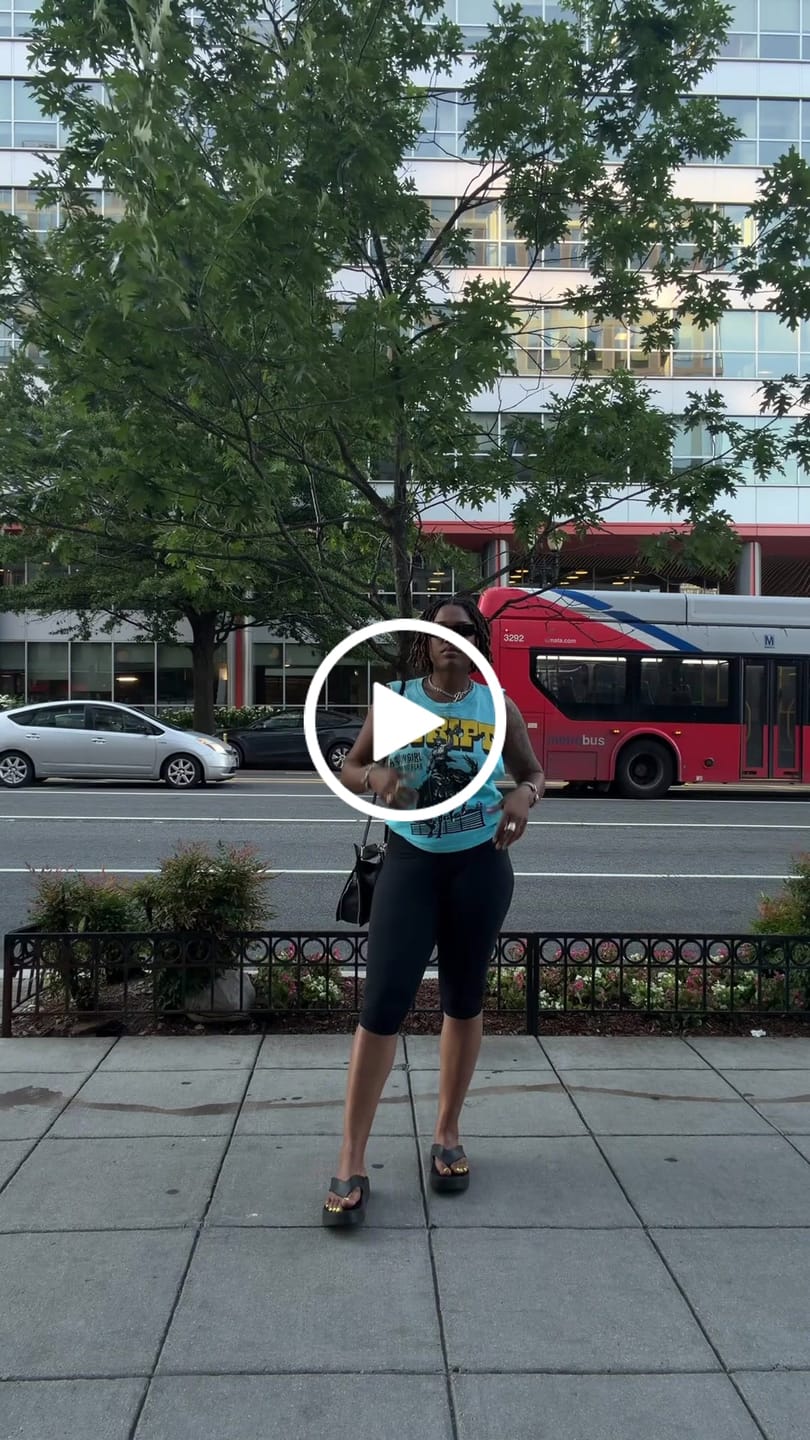Customer video review of COWGIRL CUTOFF VINTAGE TEE