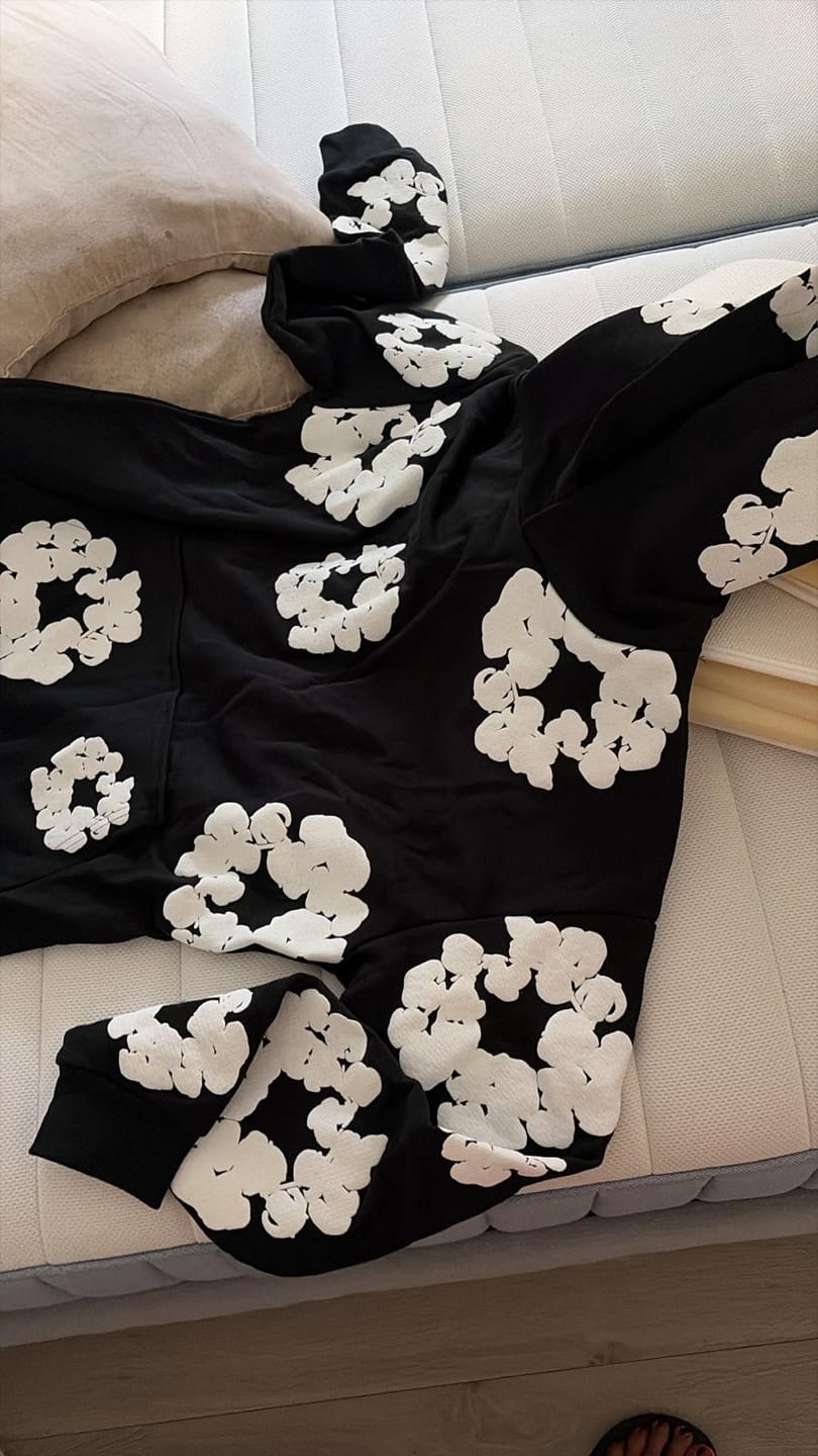 Customer photo review of DENIM TEARS COTTON WREATH HOODIE BLACK