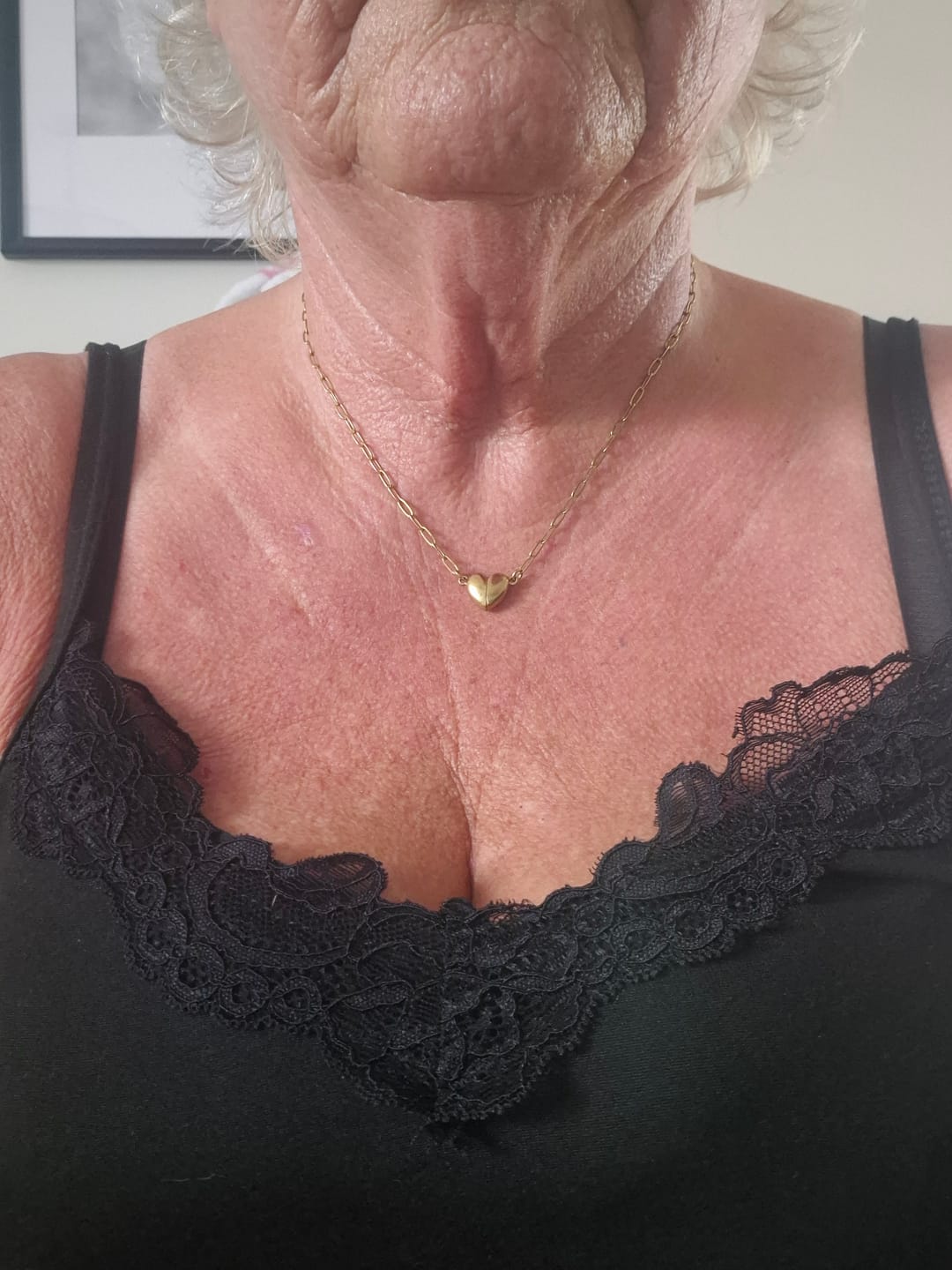 Customer photo review of Magnet Heart Necklace