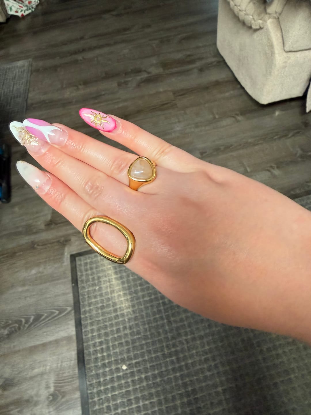 Customer photo review of Alaula Gemstone Bold Ring (Bundle)