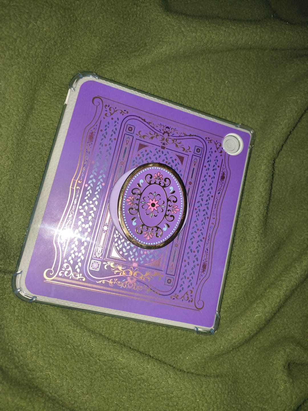Customer photo review of Literati eReader Sticker Insert - Purple