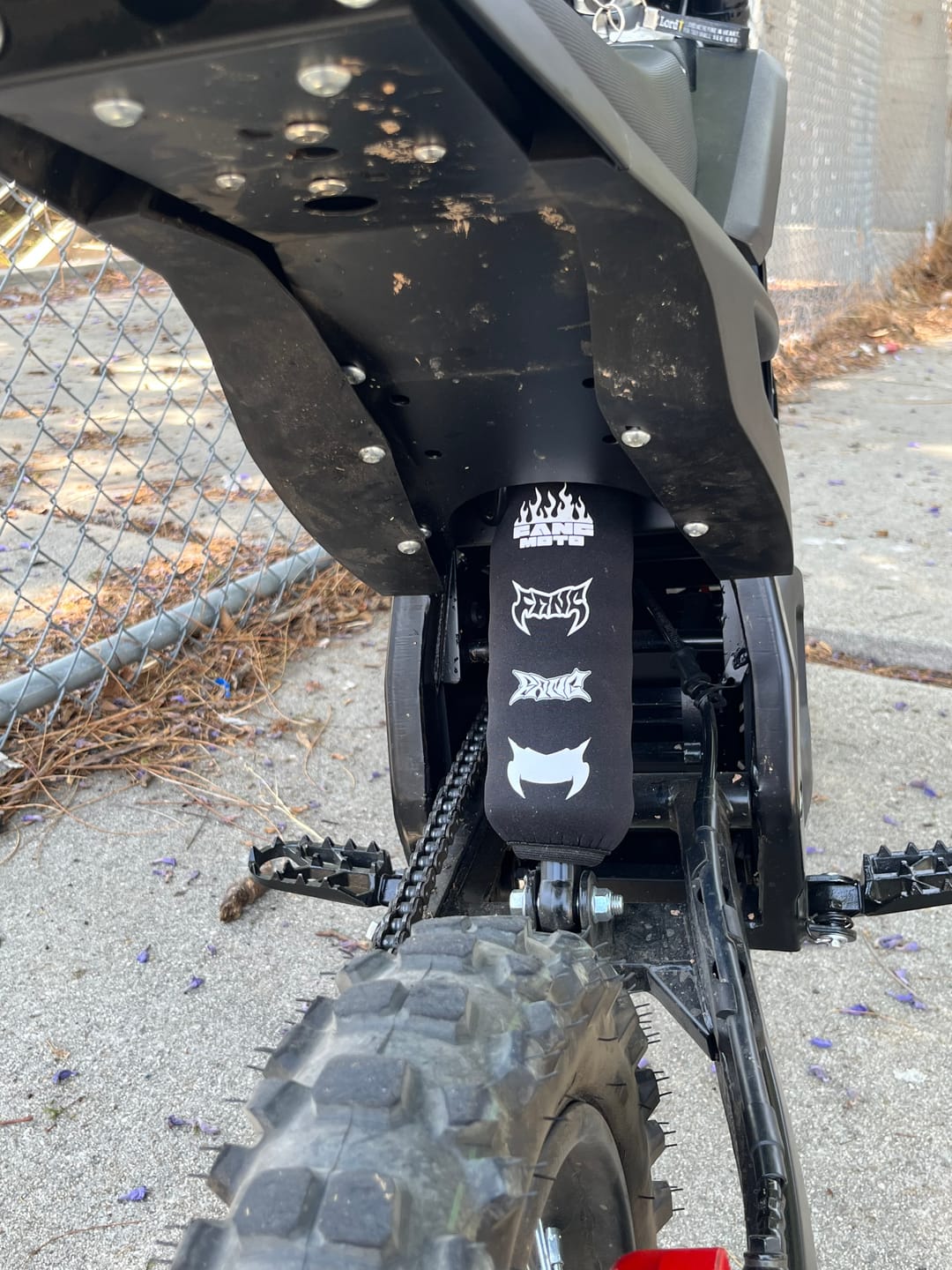 Customer photo review of Mini eMoto Shock Cover