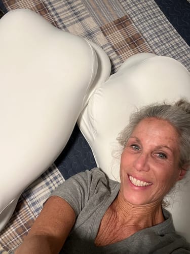 Customer photo review of Cloudii Comfort Align Pillow