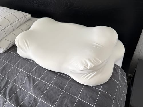 Customer photo review of Cloudii Comfort Align Pillow