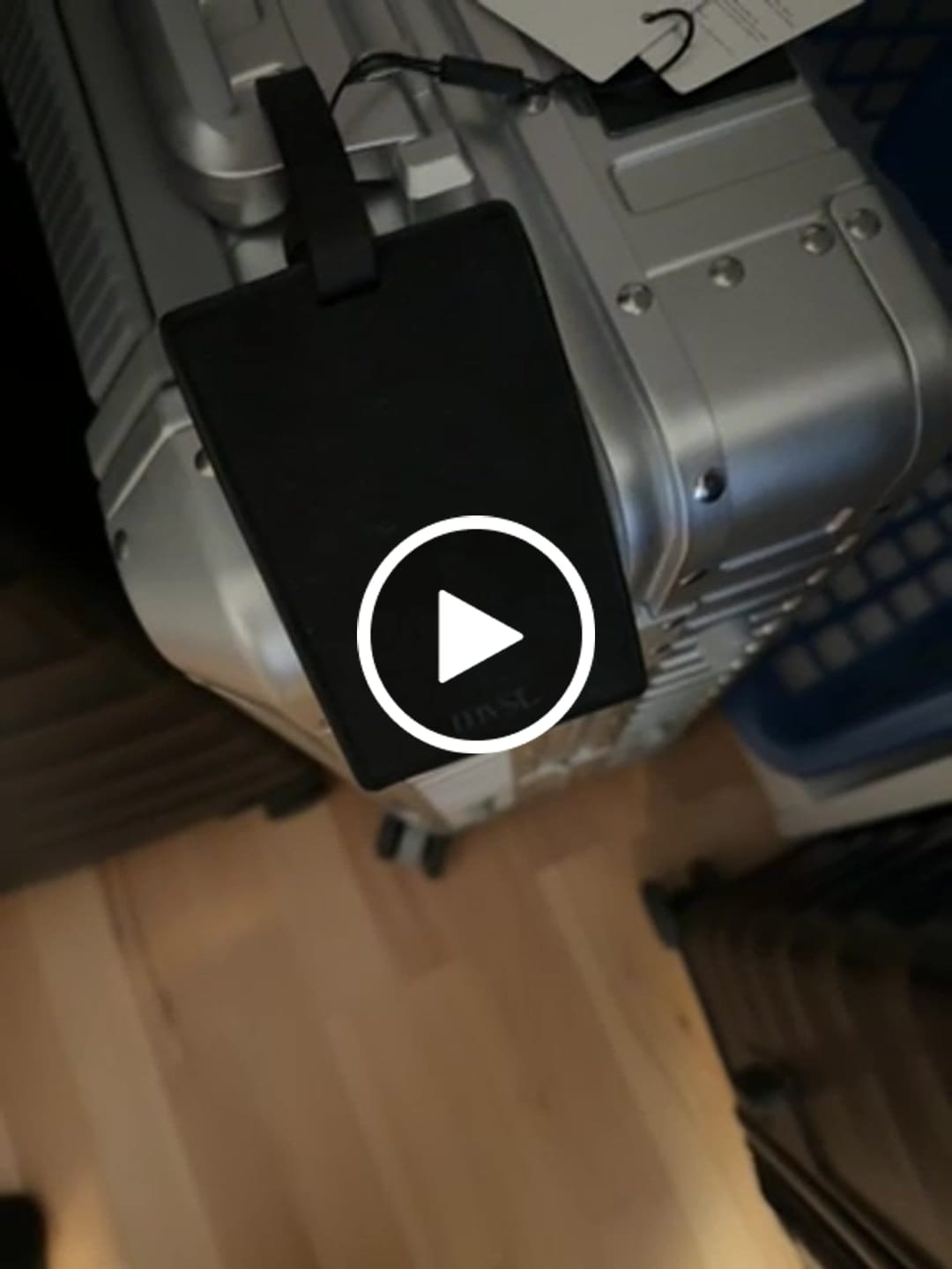 Customer video review of Alcantara Luggage Tag