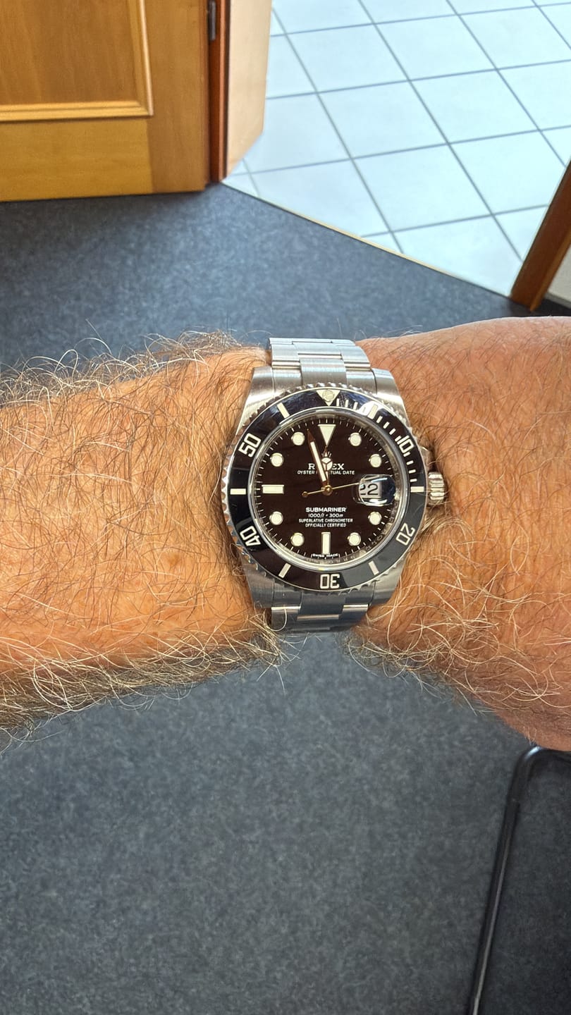 Customer photo review of Rolex Submariner Date - 116610LN - Full-Set