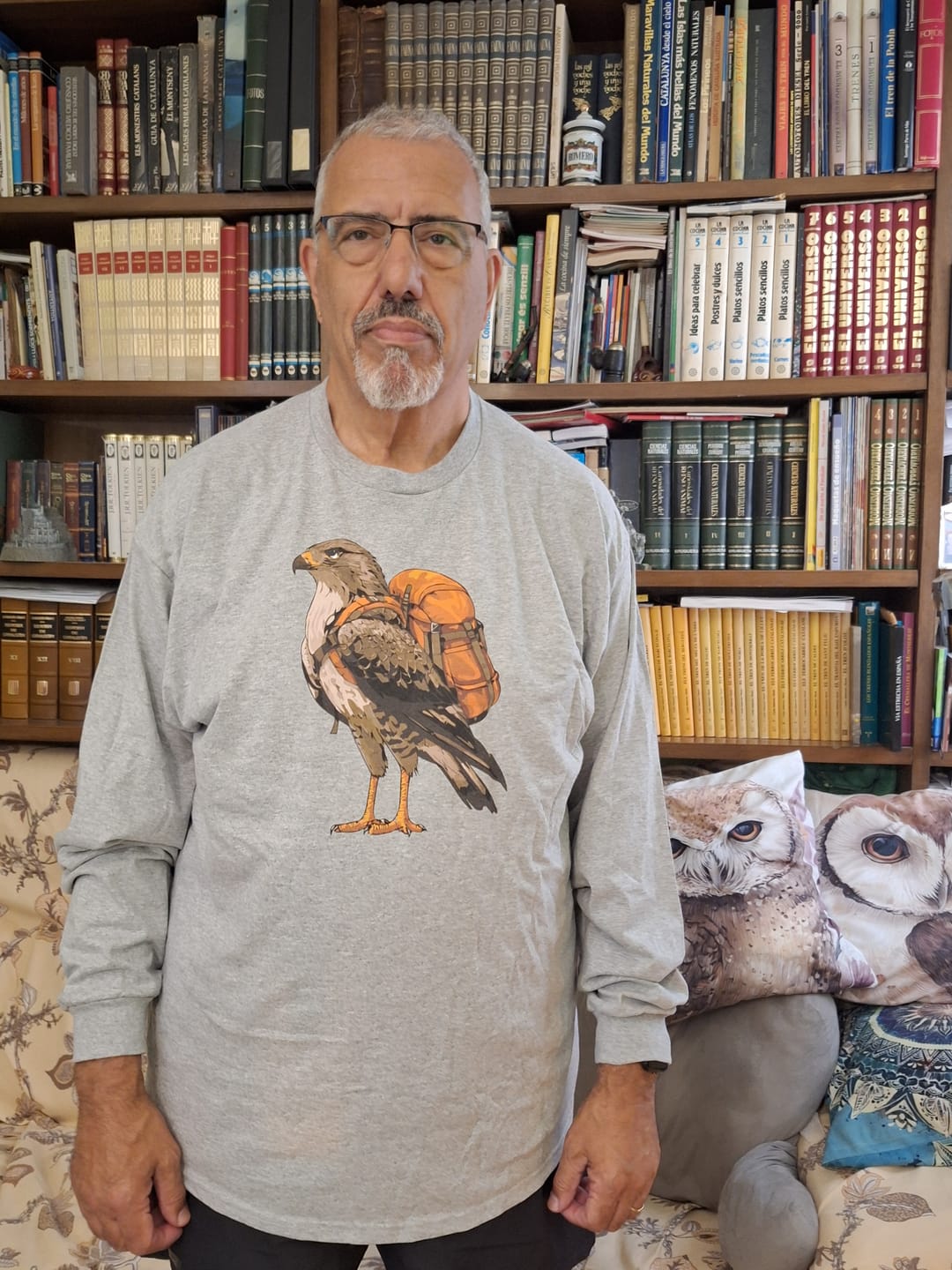 Κριτική με φωτογραφία πελάτη για το Barn Owl Backpacker Family Long Sleeve T-Shirt