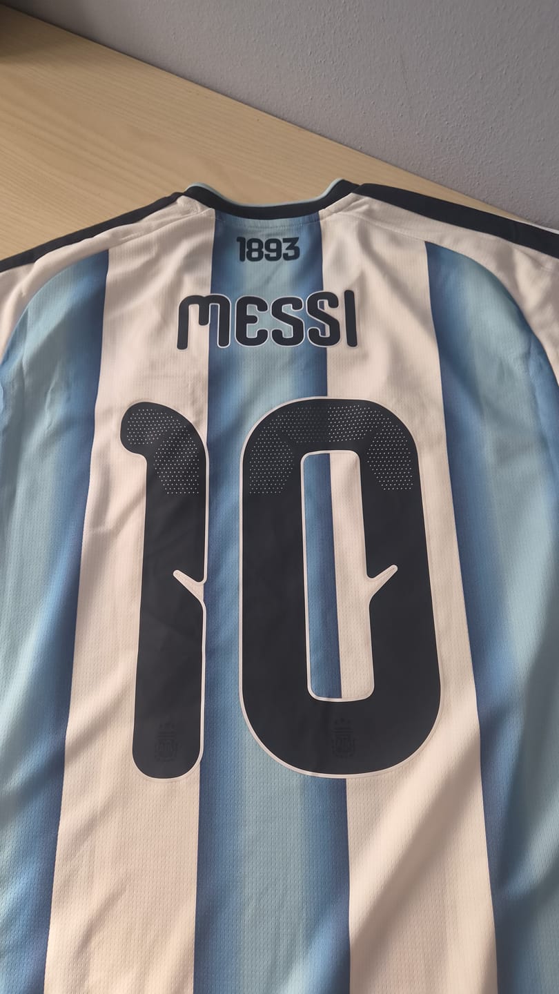 Customer photo review of MAGLIA HOME MESSI ARGENTINA 26