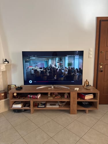 Customer photo review of Έπιπλο Τηλεόρασης από Μασίφ Ξύλο Πεύκου 200x47x53 εκ. – Φυσικός & Διαχρονικός Σχεδιασμός OG-25B003