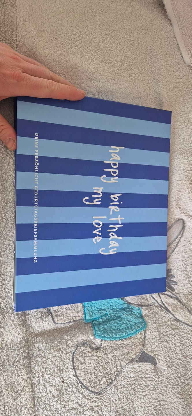 Customer photo review of Erinnerungsbuch für dein Kind – 18 Jahre & 18 Geburtstagsbriefe | Happy Birthday my Love