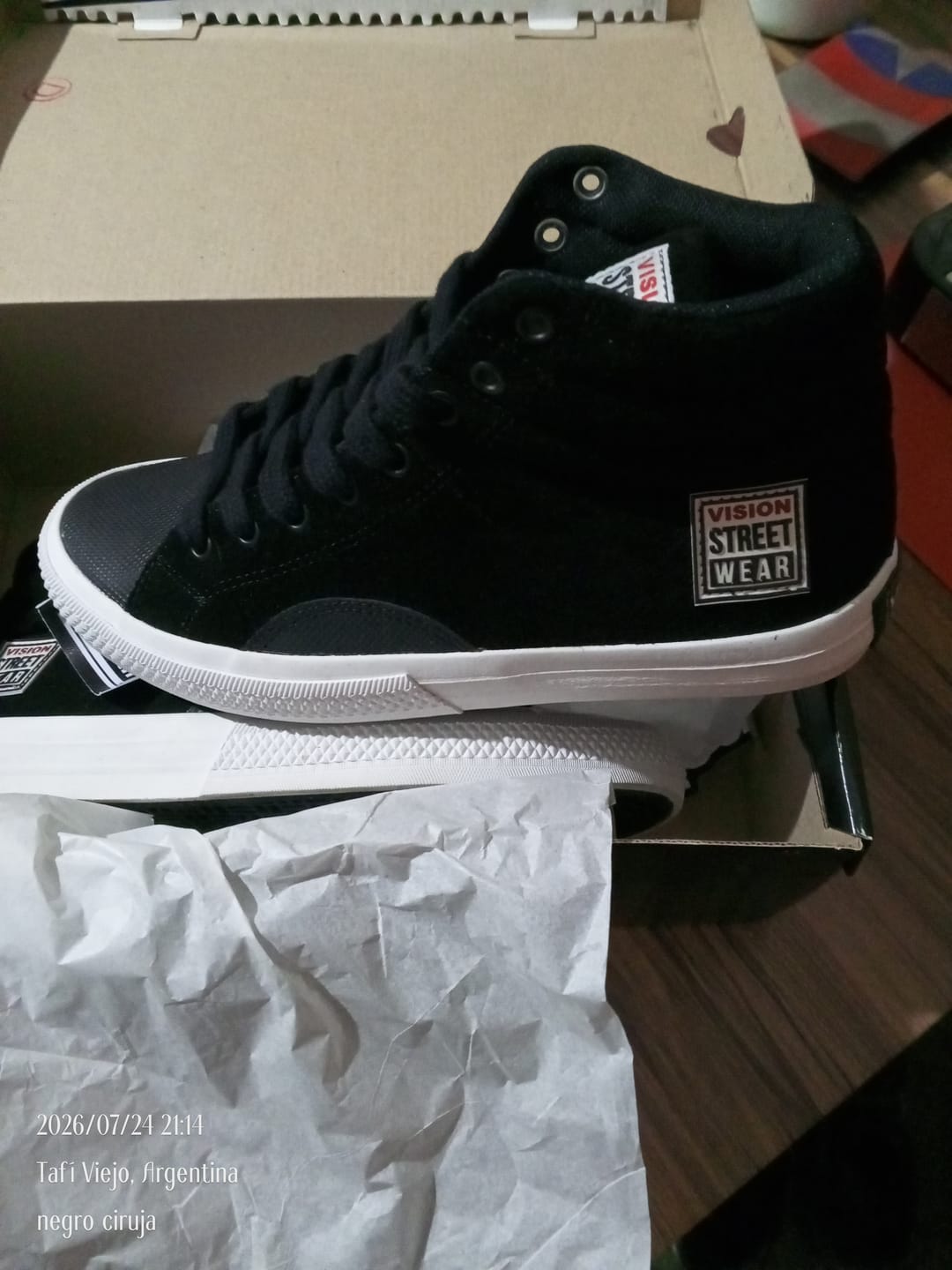 Customer photo review of Zapatillas Vision Street Wear Canvas Negro Blanco