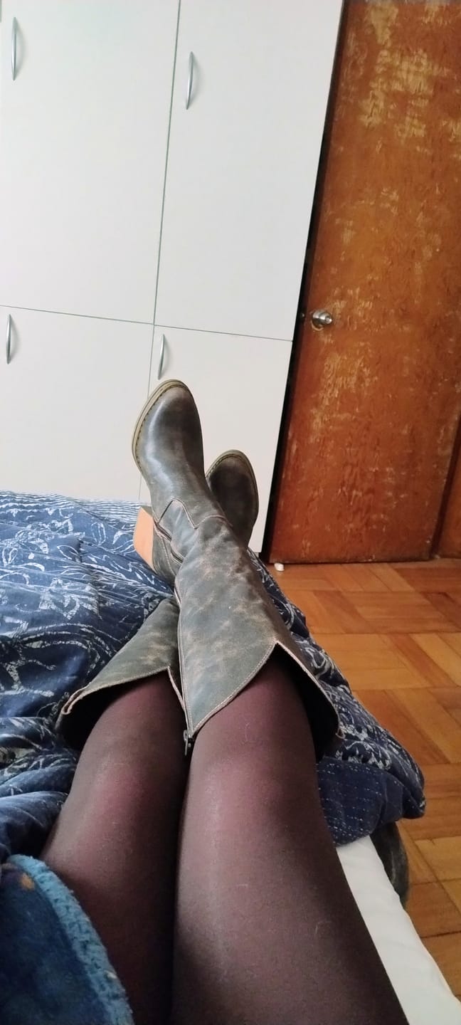 Customer photo review of Botas Santorini Negras