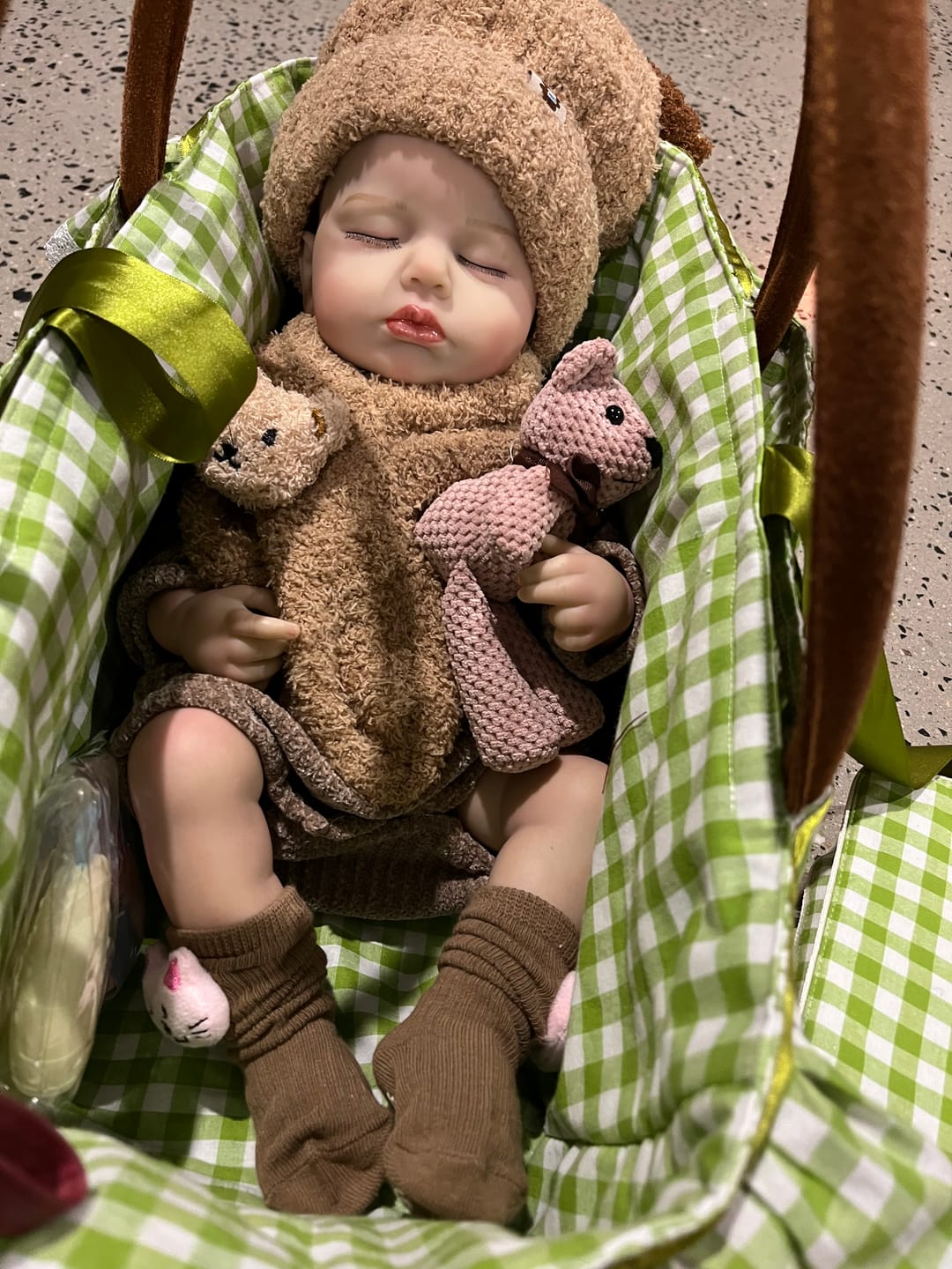 Customer photo review of Leo 20" Lifelike Reborn Baby Doll