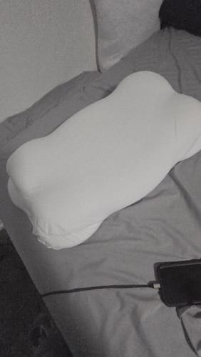 Customer photo review of Cloudii Comfort Align Pillow