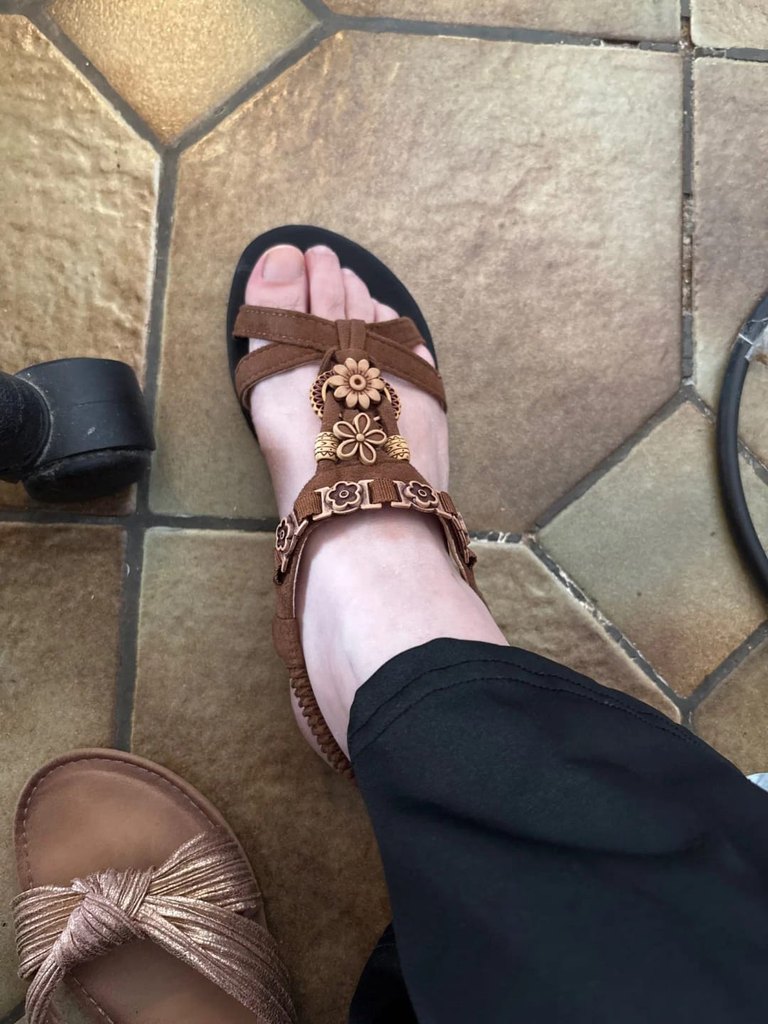 Customer photo review of Women’s Lightweight Round-Toe Flat Sandals – Breathable Summer Style
