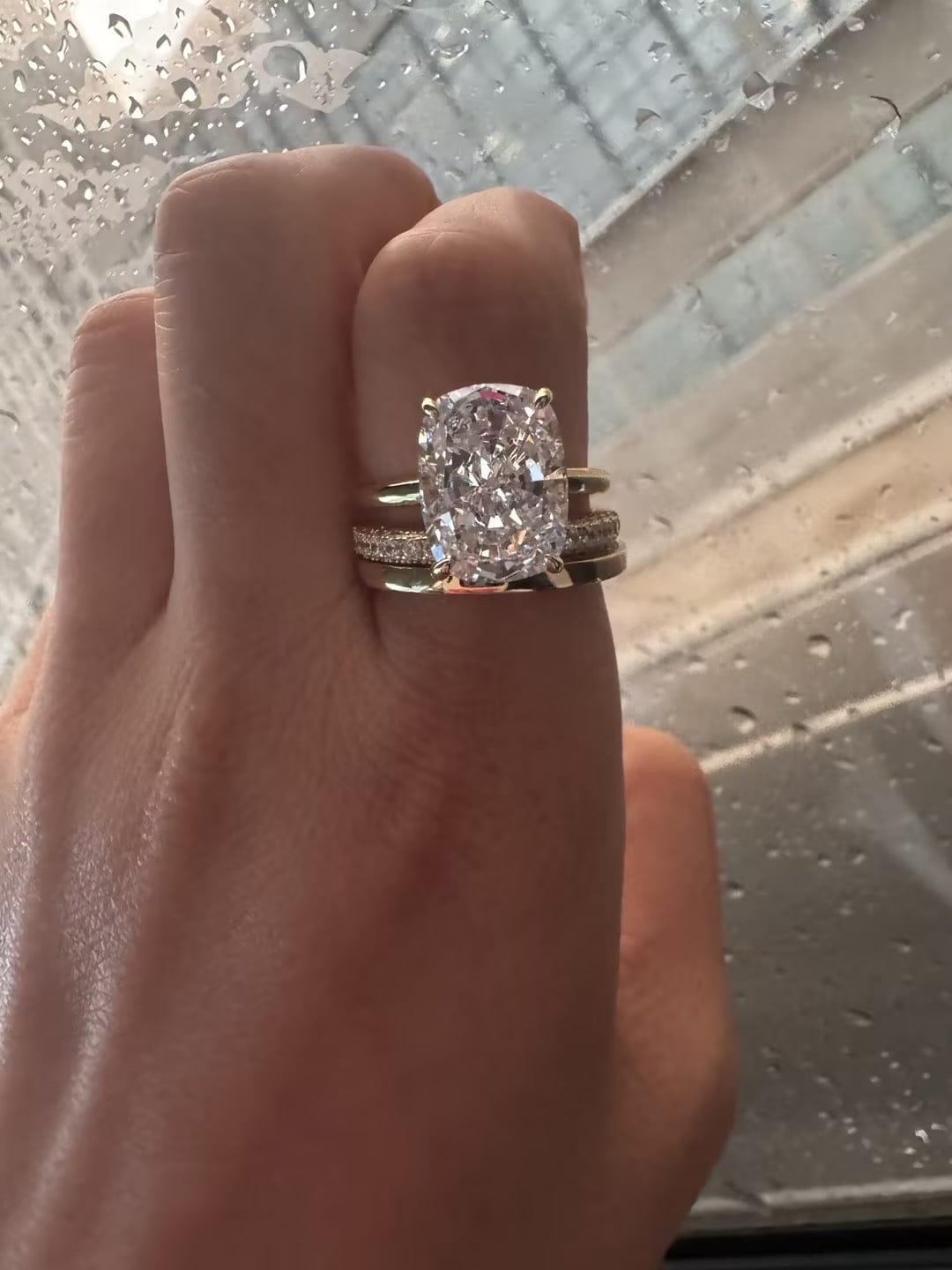 Customer photo review of S925 3PC Wedding Sets 6.5Ct Elongated Cushion Cut Wedding Ring Set With Classic Wedding Bands