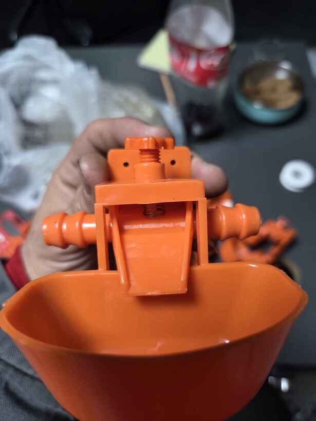 Customer photo review of Otomatik Akıllı Kümes Hayvanı Suluk Sistemi