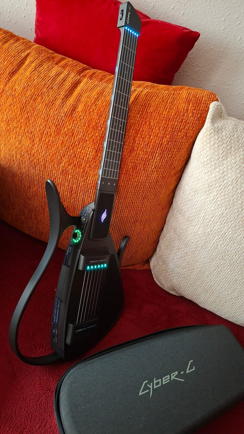 Customer photo review of Cyber-G Guitar String Model