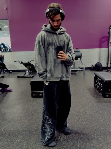 Customer photo review of Wide Leg Sweats Black