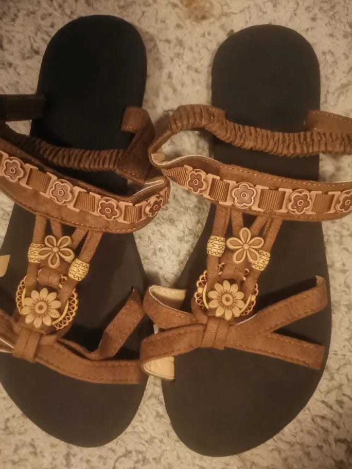 Customer photo review of Women’s Lightweight Round-Toe Flat Sandals – Breathable Summer Style