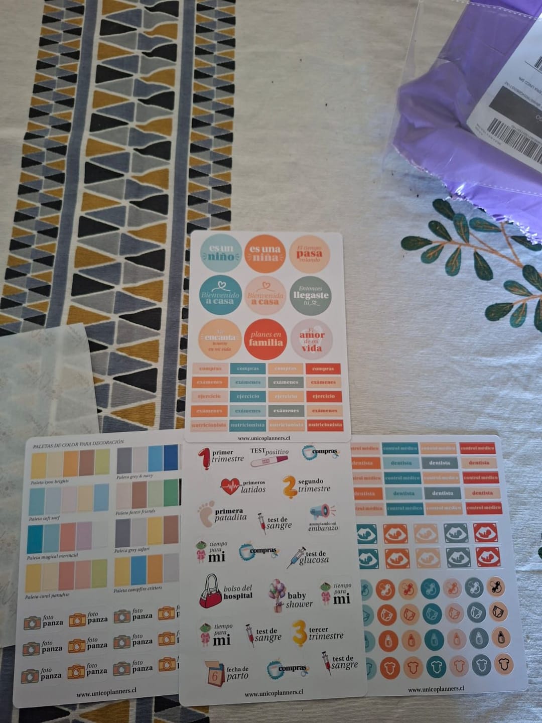 Customer photo review of Diario Único Mi Embarazo | Fabric