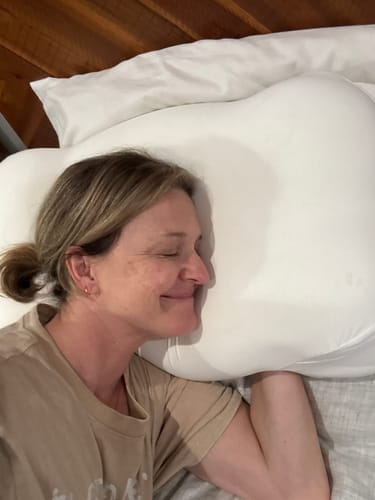 Customer photo review of Cloudii Comfort Align Pillow