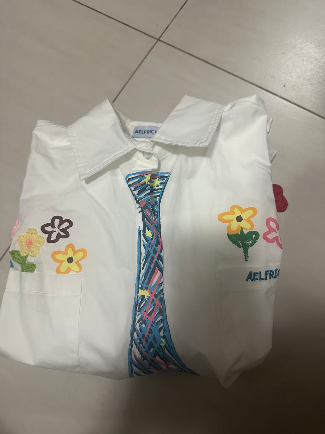 Customer photo review of Aelfric Eden Graffiti Necktie Floral Shirt