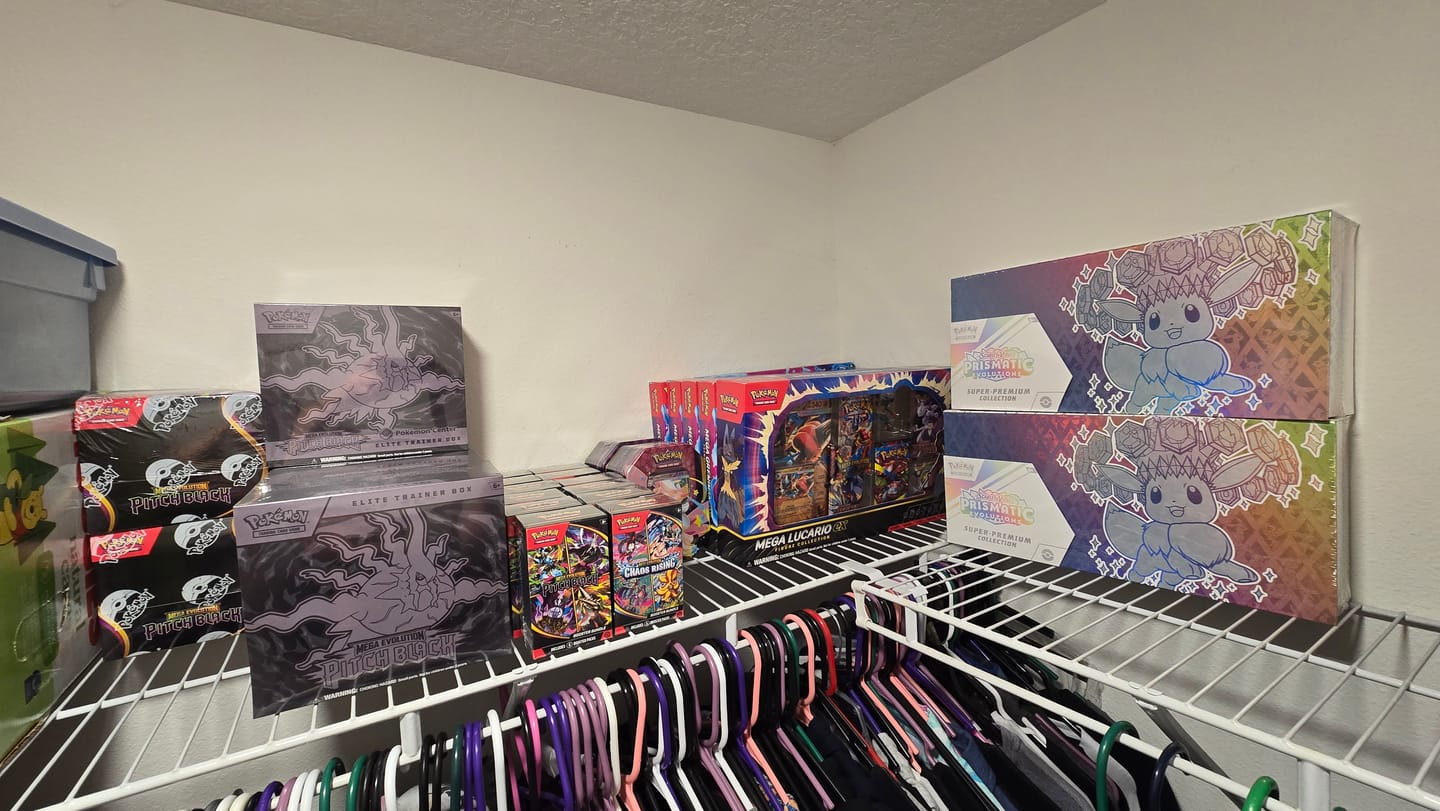 Customer photo review of Prismatic Evolutions Super-Premium Collection - SV: Prismatic Evolutions